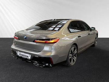 BMW M760 - 3