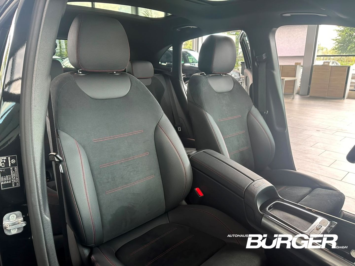 Mercedes-Benz GLA 220 4M AMG Navi Pano Multibeam AHK ACC 360°C foto 22