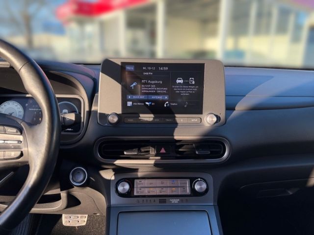 Fahrzeugabbildung Hyundai KONA Select Elektro 2WD +CARPLAY+RFK+SHZ+PDC+UVM