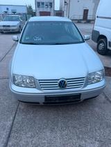 Volkswagen Bora 2.0 - VW Bora mit Anhängerkupplung