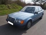 Mercedes-Benz E 230 Limosine Automatik Or 155.000KM - Mercedes-Benz E 230 in Berlin