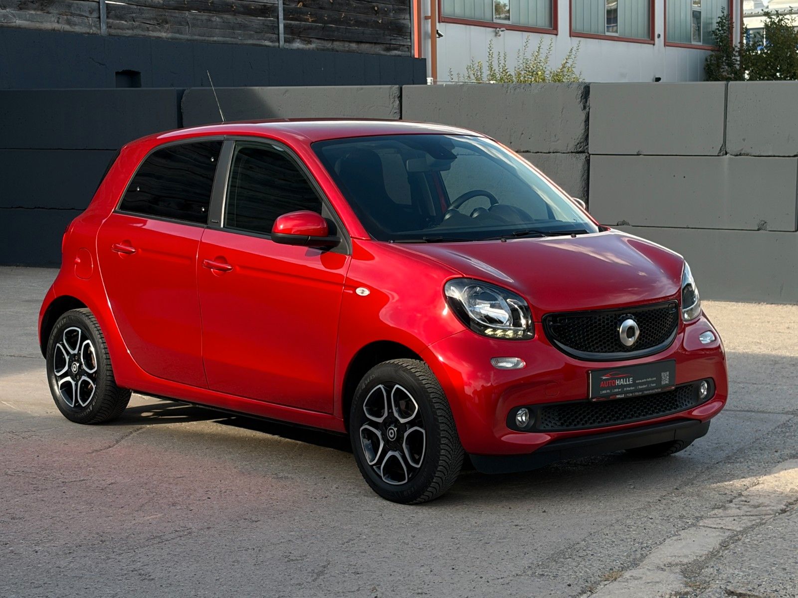 Fahrzeugabbildung Smart ForFour Passion 1.0 Autom. SHZ LIMIT PDC BT USB