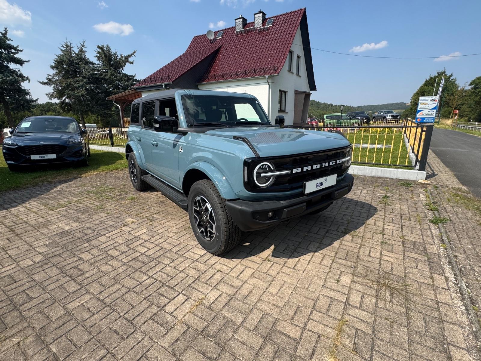 Ford Bronco Outer Banks 4x4