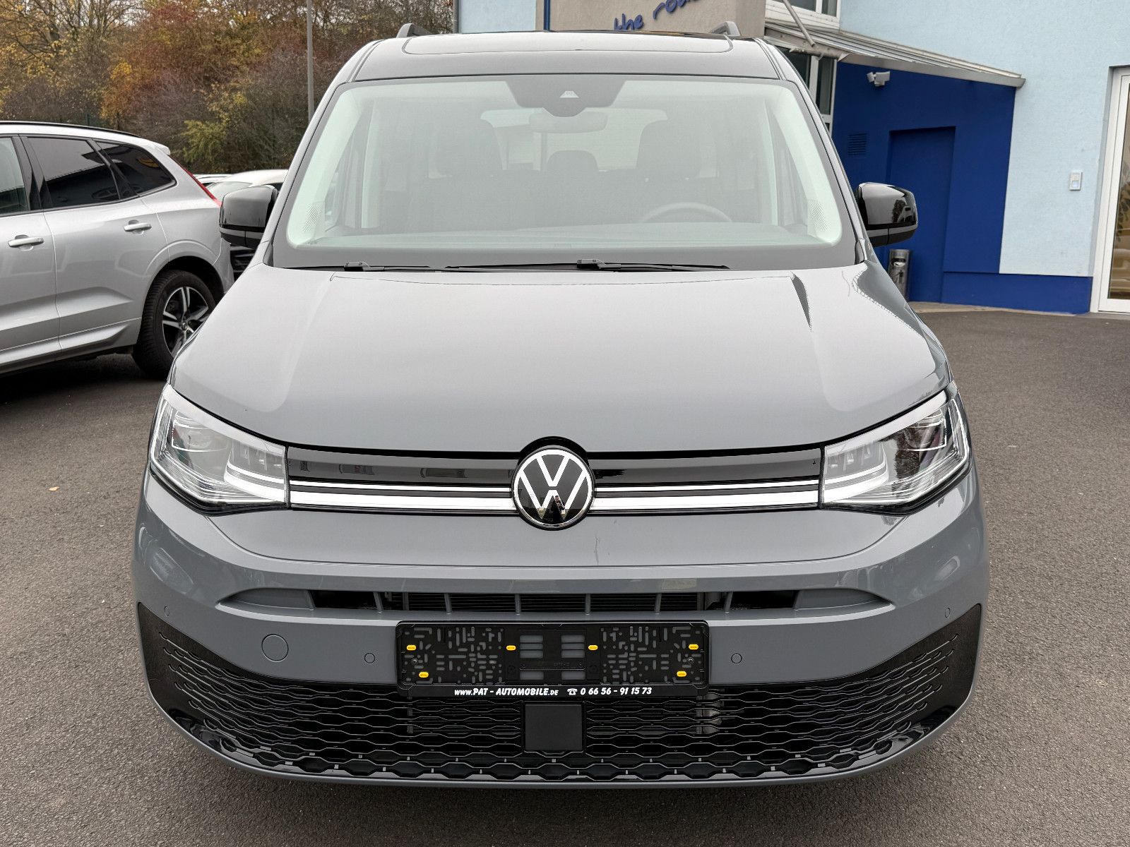 Fahrzeugabbildung Volkswagen Caddy Edition Maxi 7-Sitzer ACC AHK LED Pano Kam