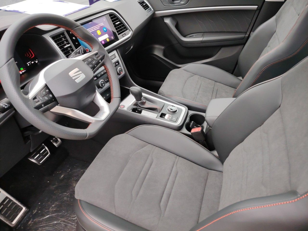 Fahrzeugabbildung SEAT Ateca FR AHK,Navi,el.Heckklappe,Kamera,Panorama