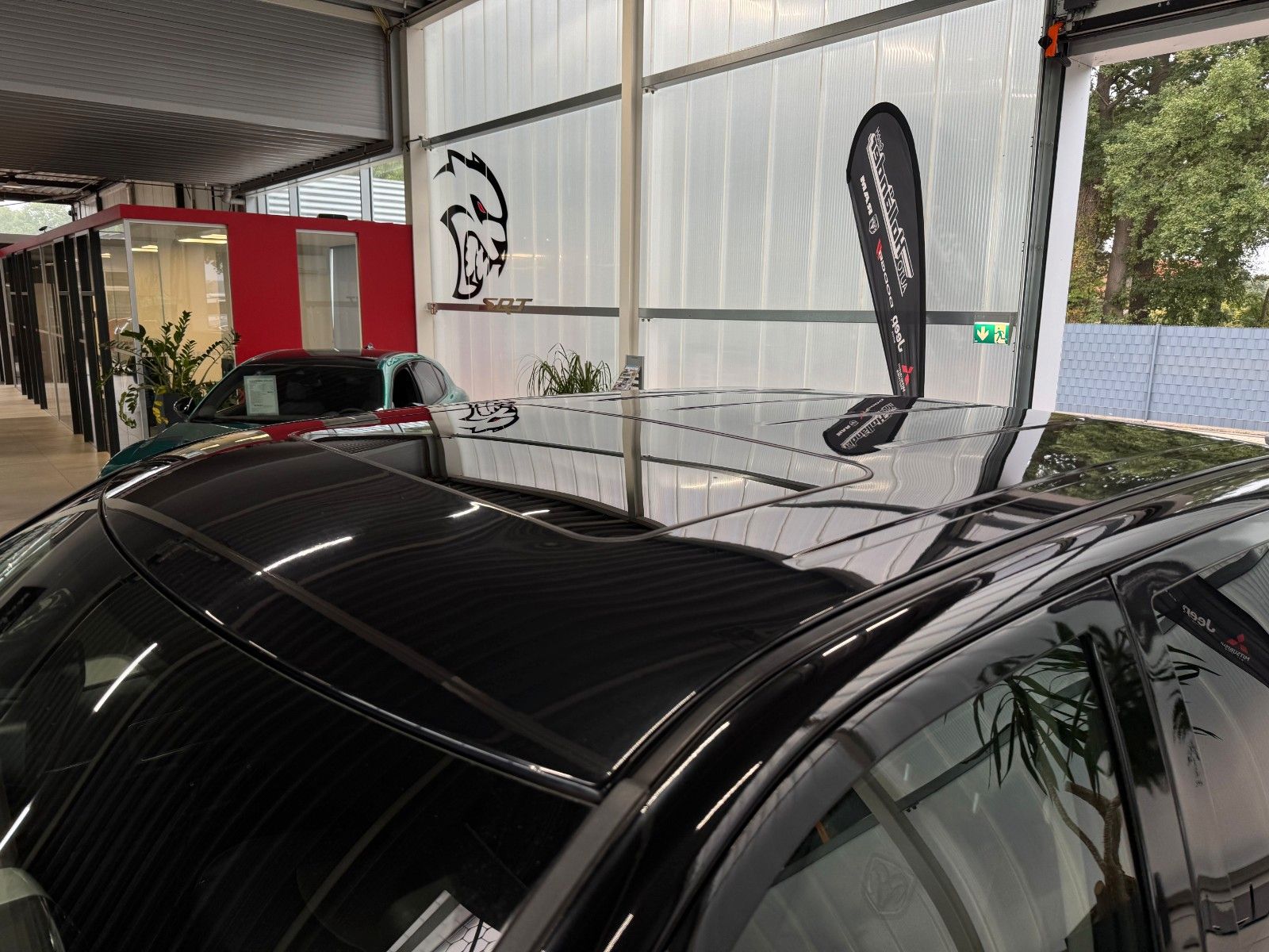 Fahrzeugabbildung Dodge RAM 5,7 Laramie Crew Cab LPG DVD RAM BOX 1.Hand