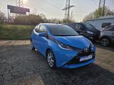 Toyota Aygo 1.0 x-play - Toyota Aygo (X): 1.0