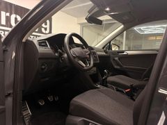 VW Tiguan ISOFIX LED KLIMAAUTO DAB LENK+SITZHZG