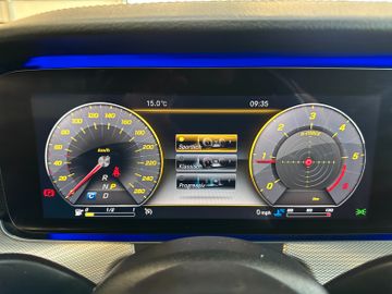 Mercedes-Benz E 200 d Limousine AMG-Line *Kamera*Totwinkel*SHZ