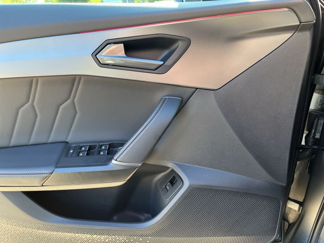 Formentor VZ5 4Drive Apple CarPlay ACC PDC Navi 