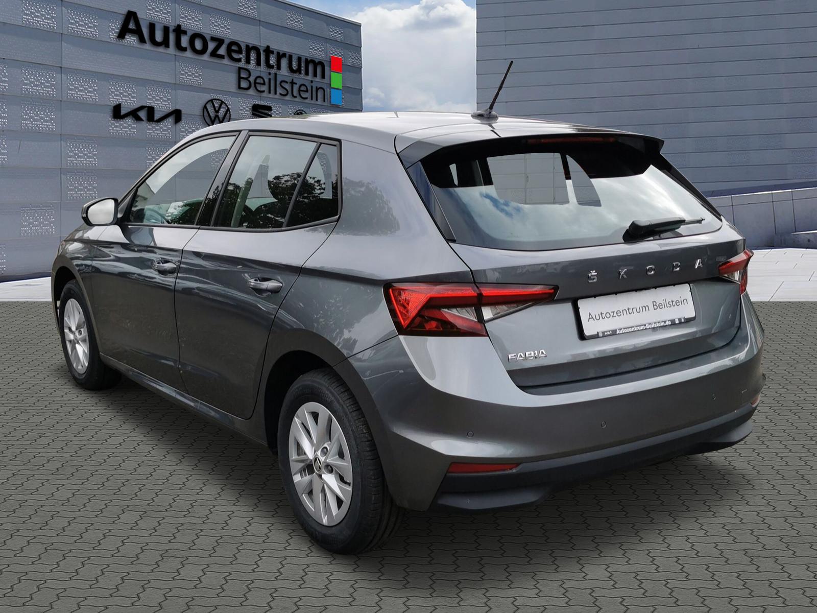 Skoda Fabia 1.0  TSI Ambition DSG  Kamera  LED