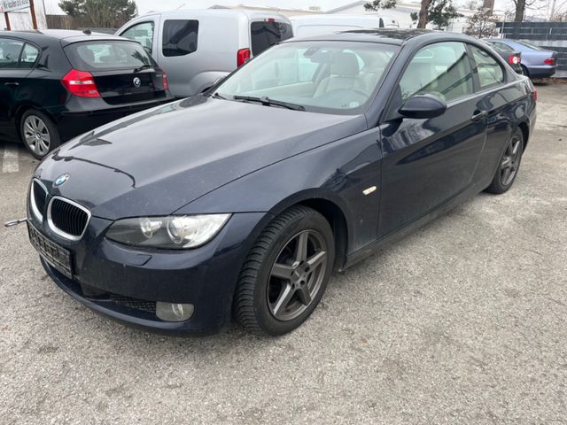 BMW 320 Baureihe 3 Coupe 320d. Motor Defekt