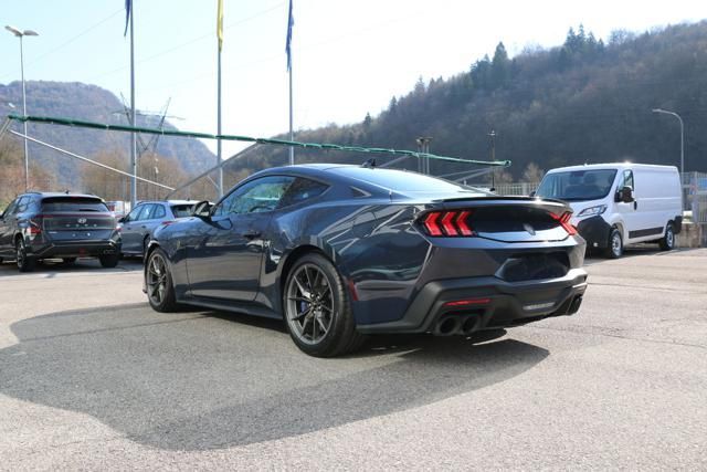 Other FORD Mustang Fastback 5.0 V8 aut. Dark Horse imagem 3