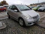 Mercedes-Benz A 150 Automatik/TÜV NEU/Rückfahrkamera/Allwetter - graue Mercedes-Benz A 150