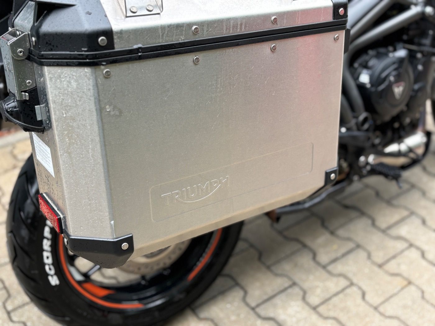 Fahrzeugabbildung Triumph Tiger XRX 800 Seitenkoffer