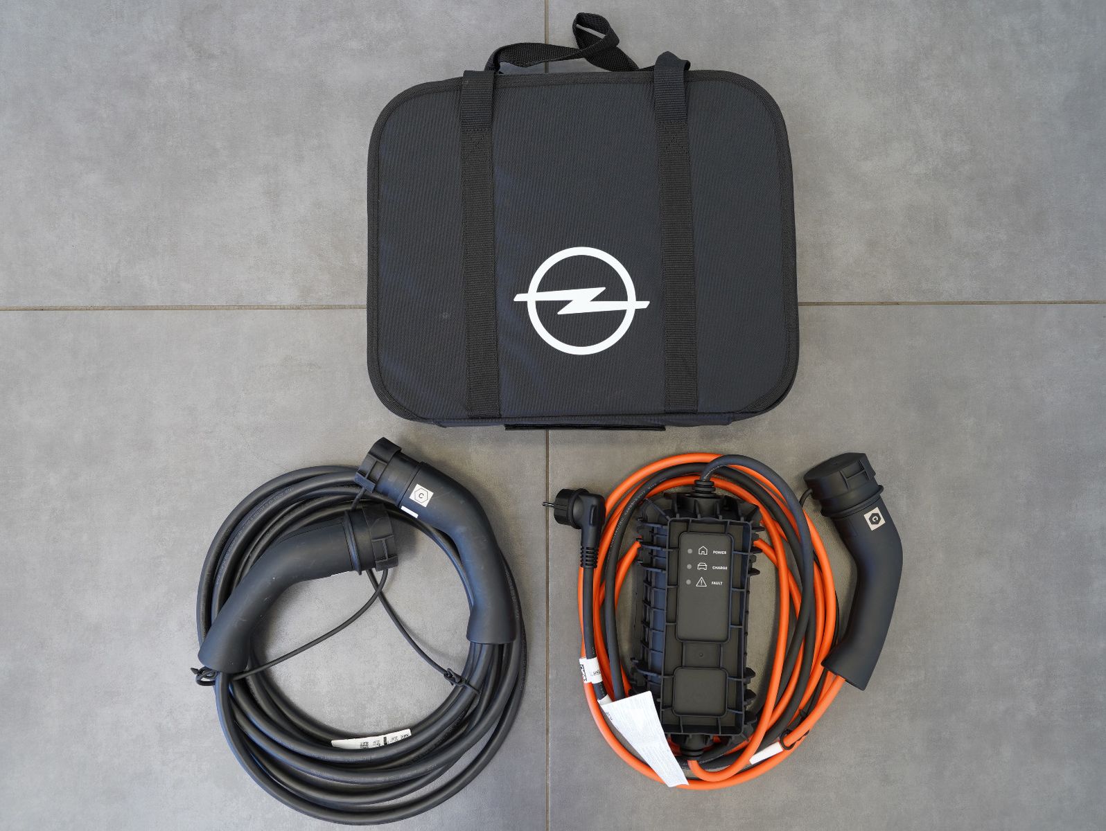 Fahrzeugabbildung Opel Corsa F e Elegance LED/CARPLAY/DAB/11KW/SOH