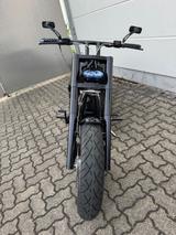 Harley-Davidson Softail Custombike ZCB Umbau/ RevTech Motor 1800 - M1800R