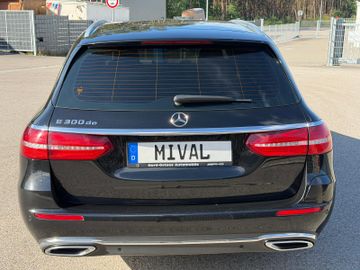 Mercedes E 300 - 6