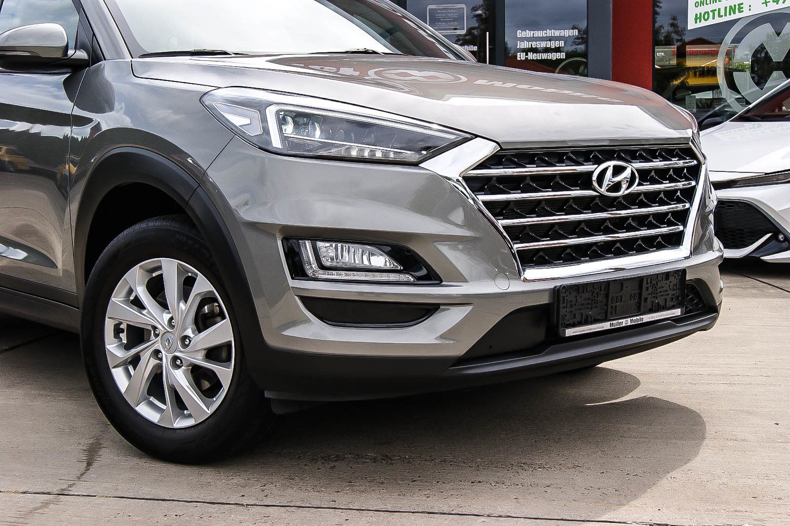 Fahrzeugabbildung Hyundai Tucson 1.6 GDI LED SCHEINWERFER NAVI KAMERA SIHZ