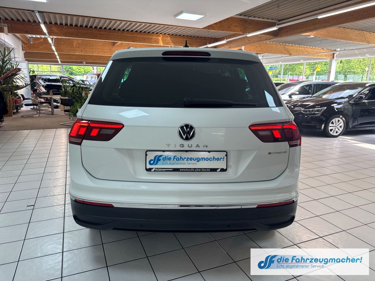 Fahrzeugabbildung Volkswagen Tiguan Life eHybrid 1.4 TSI EU6d Navi Digitales