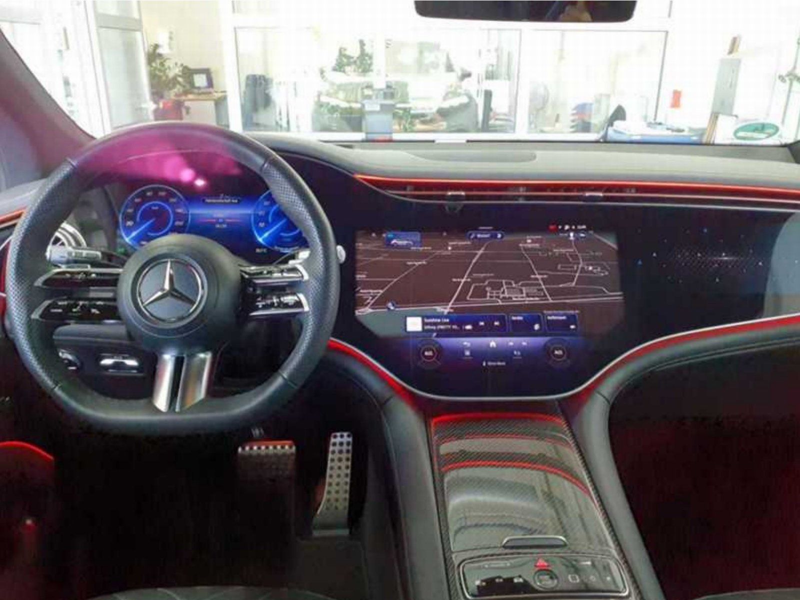 Fahrzeugabbildung Mercedes-Benz EQS 580 SUV AMG Prem+ Nappa Carbon Massage HYPER