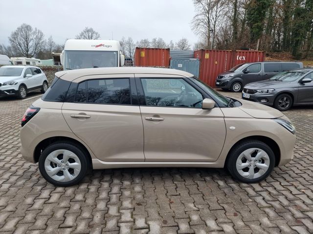 Suzuki SWIFT 1.2 Dualjet Comfort Allgrip Hybrid 4x4