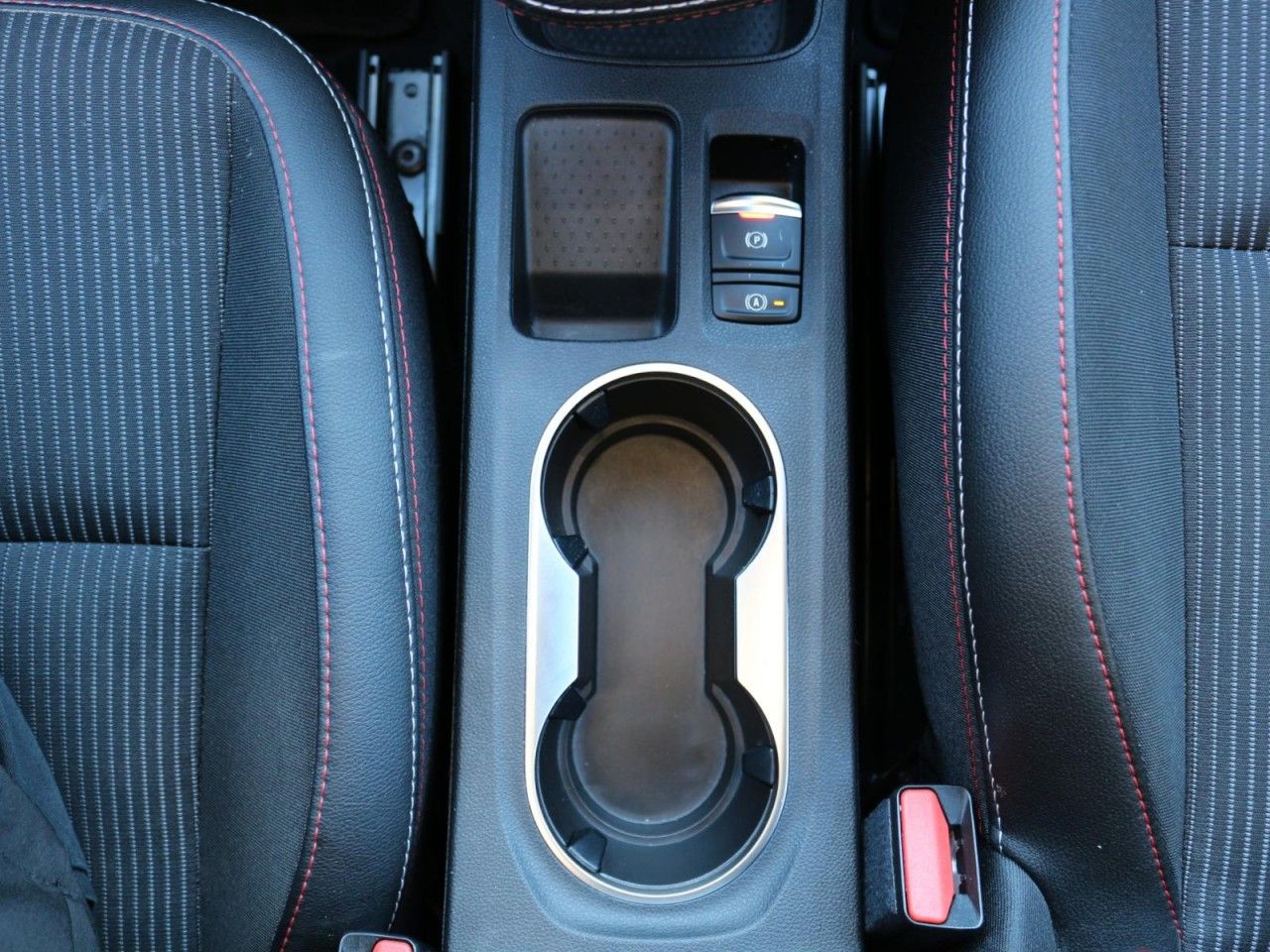 Fahrzeugabbildung Renault CAPTUR E-TECH 160 RS-Line