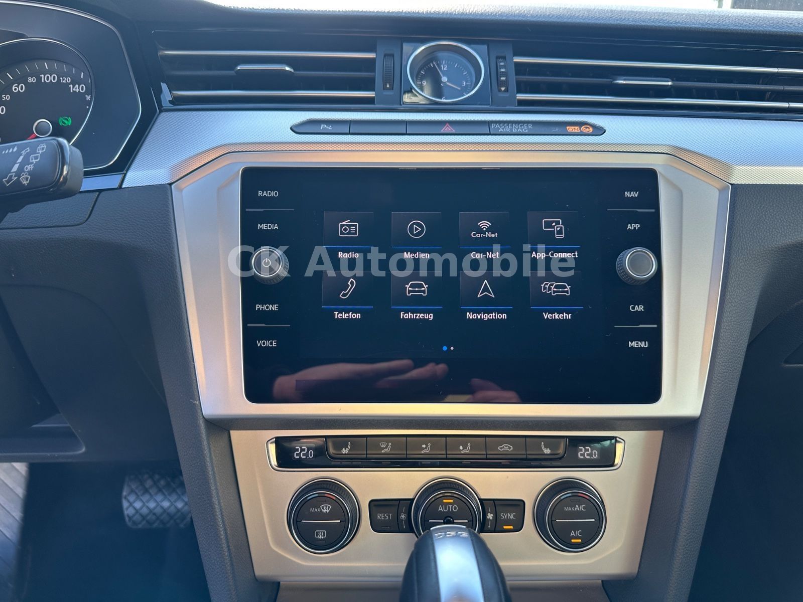 Fahrzeugabbildung Volkswagen Passat Variant Comfortline 2.0TDI/DSG/LED/AHK