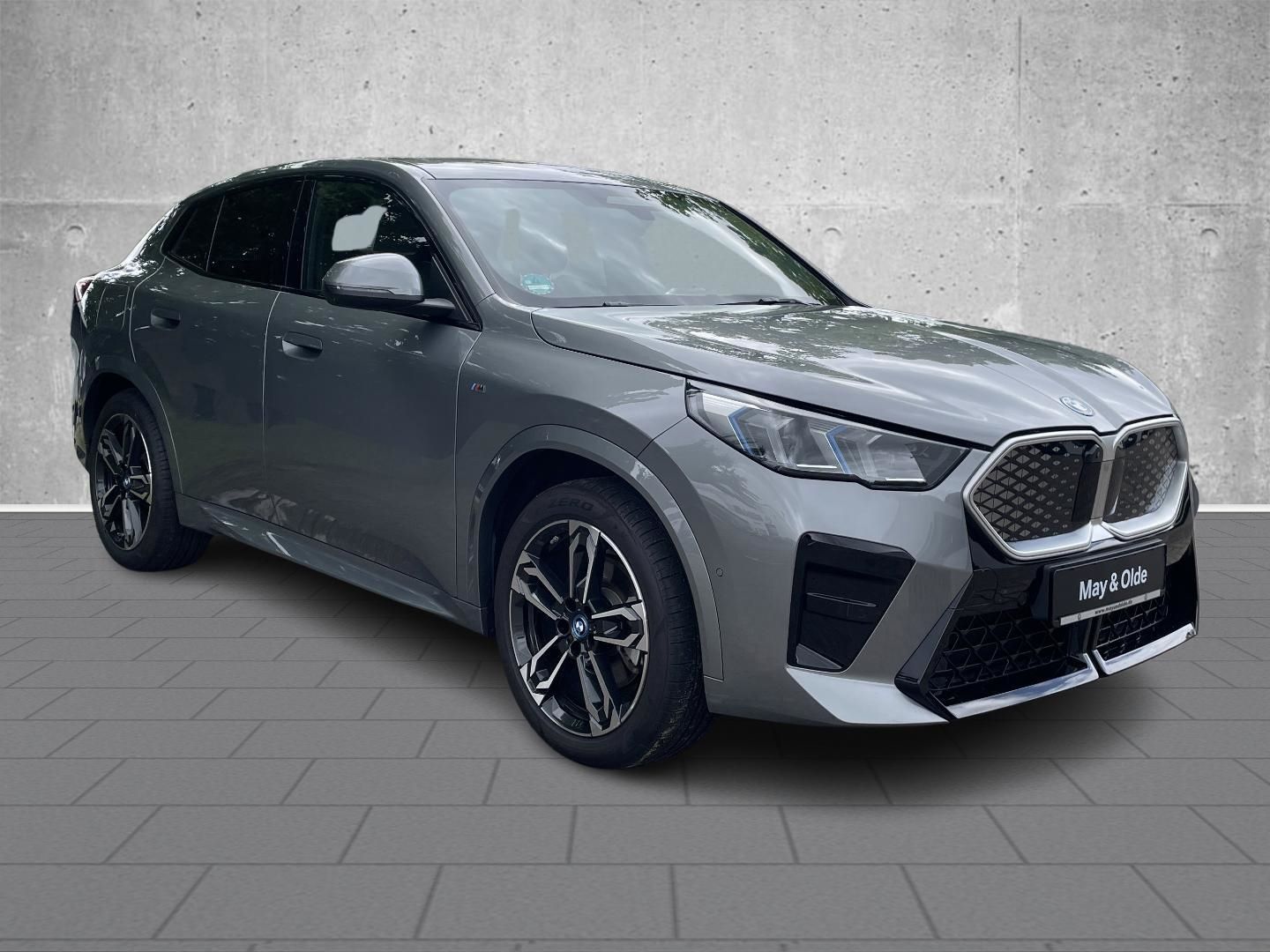 BMW iX2 xDrive 30 M Sport HUD AD AHK el.Sitze H&K foto 4