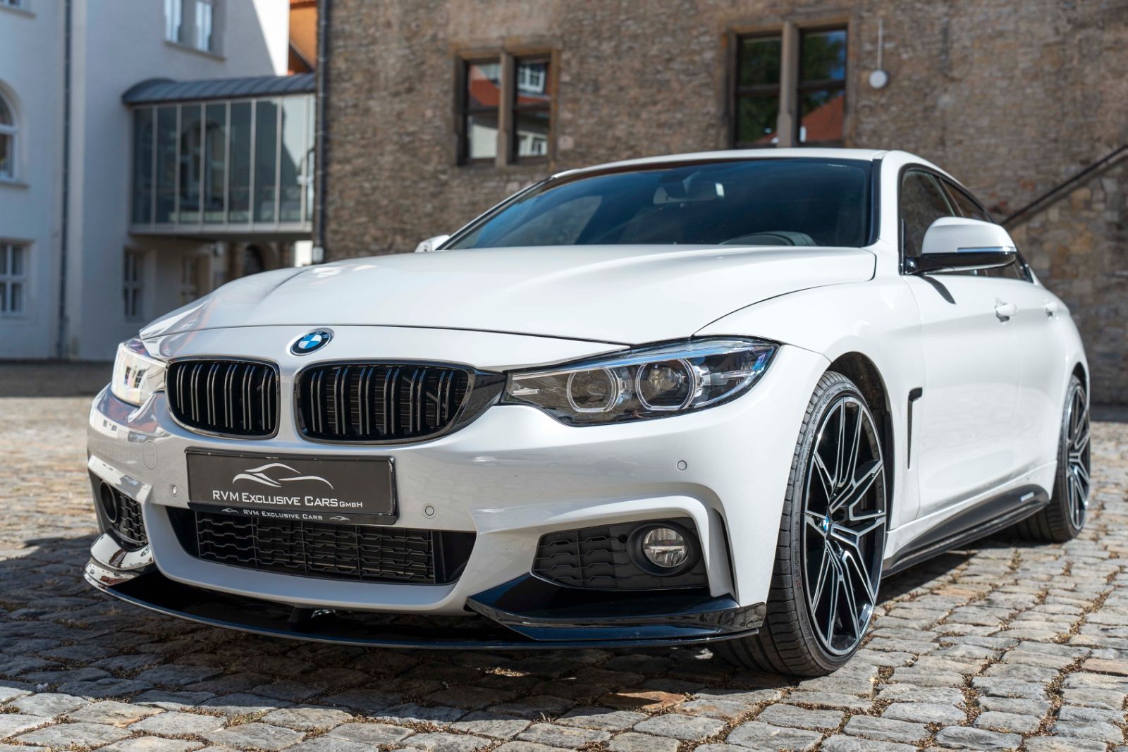 Fahrzeugabbildung BMW 440GC M-Performance H&K HUD LED KAM CARPLAY TOTW