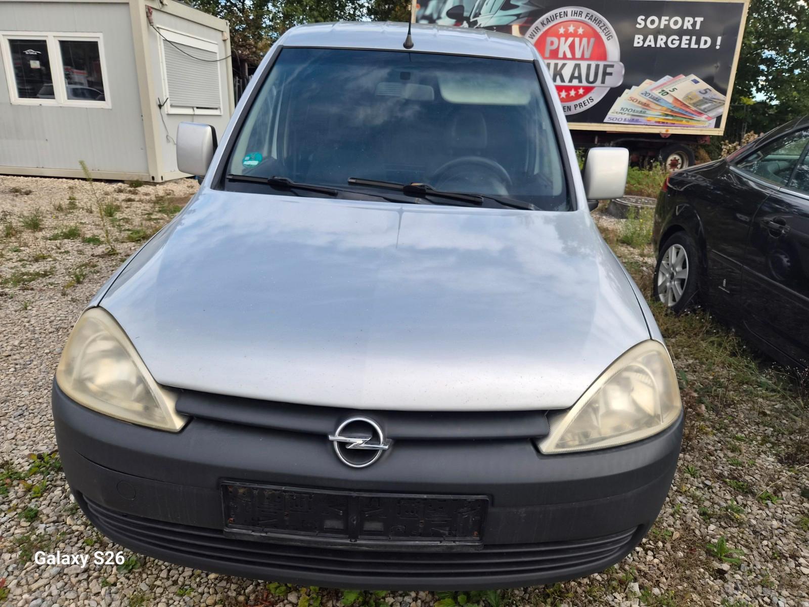 Opel Combo 2012 — interior
