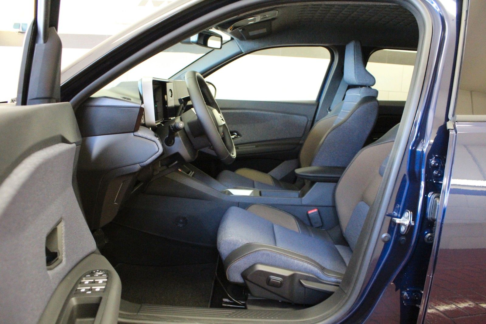 Fahrzeugabbildung Renault R 5 150 Comfort Range Techno  *Vollausstattung*