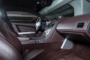 2011 Aston Martin VIRAGE — миниатюра 24