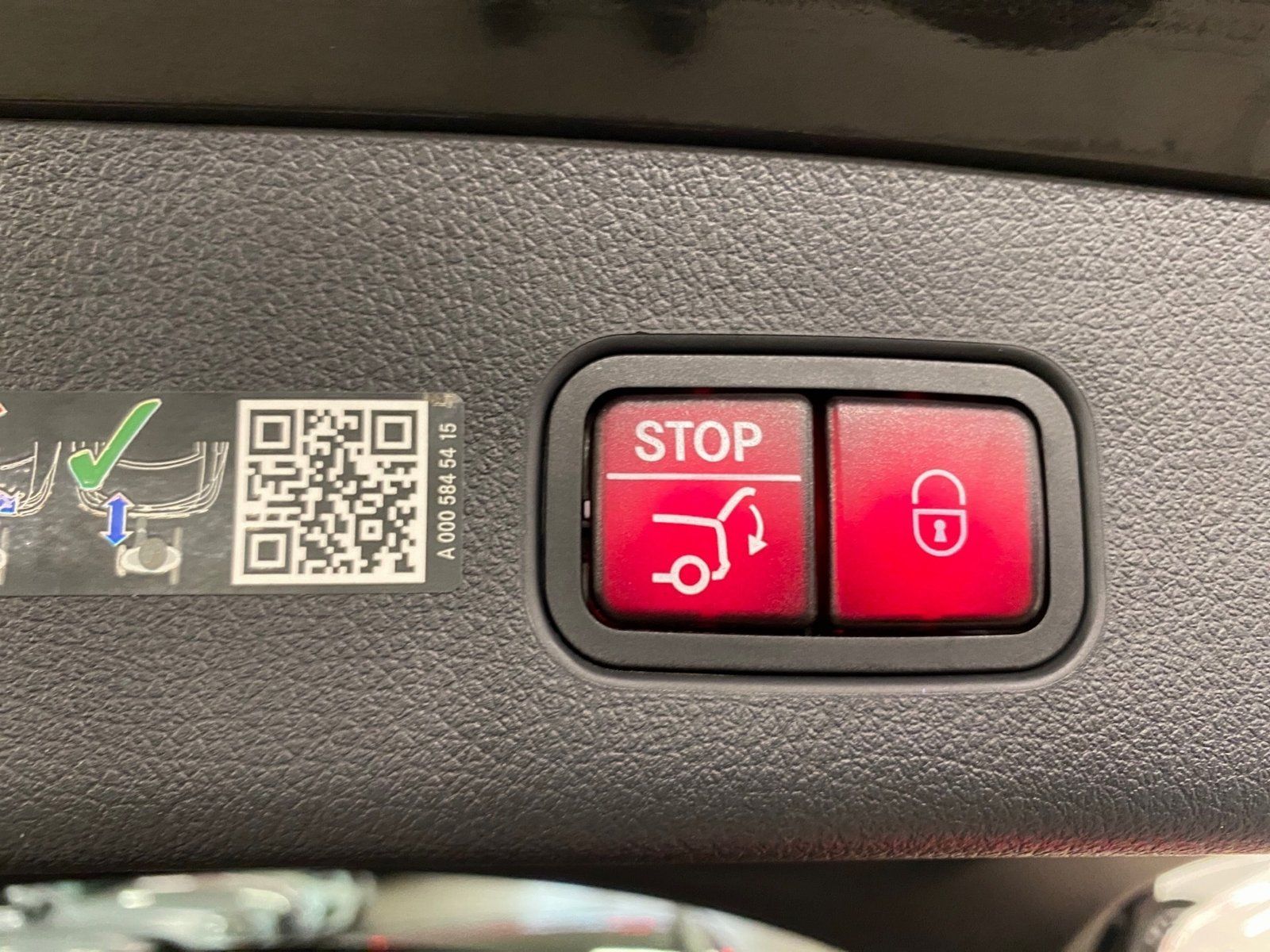 Fahrzeugabbildung Mercedes-Benz GLC 220 d 4M AMG*AHK*Standheizung*Totwinkel*360°