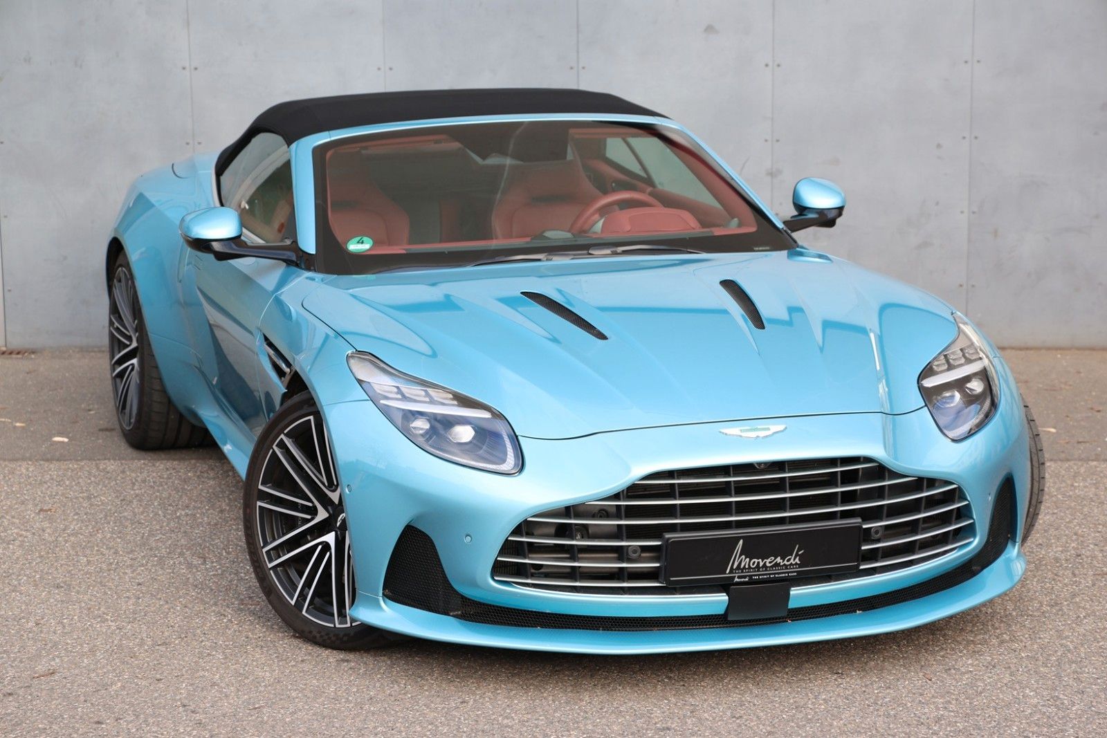 Aston Martin DB12 Volante 1. Hand foto 14