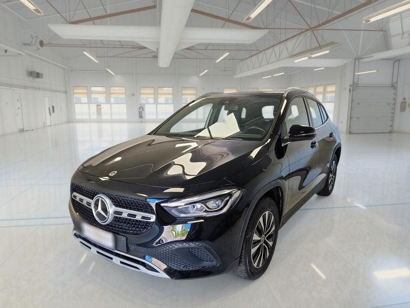 Mercedes-Benz MERCEDES-BENZ GLA 250 E PLUG-IN HYBRID AUTO BUSI