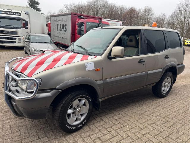 Nissan TERRANO **DIESEL-AIRCO-LONG CHASSIS**