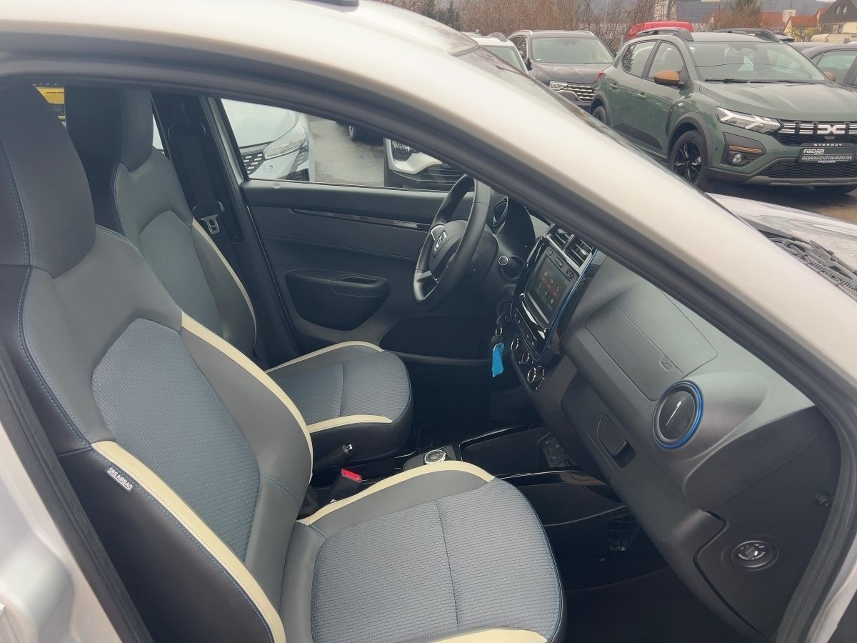 Fahrzeugabbildung Dacia Spring Comfort Plus 45 Kamera Klima Navi GJR