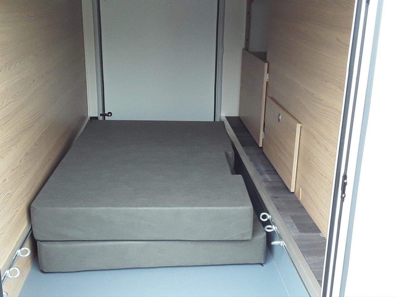 Fahrzeugabbildung LMC Cruiser T 662 Radio DAB Navi Markise Winterpaket