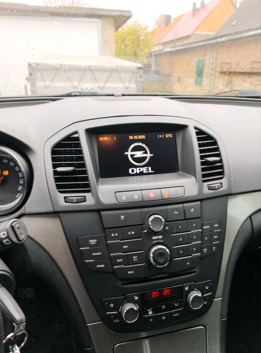 Opel Insignia 2013 — photo 13