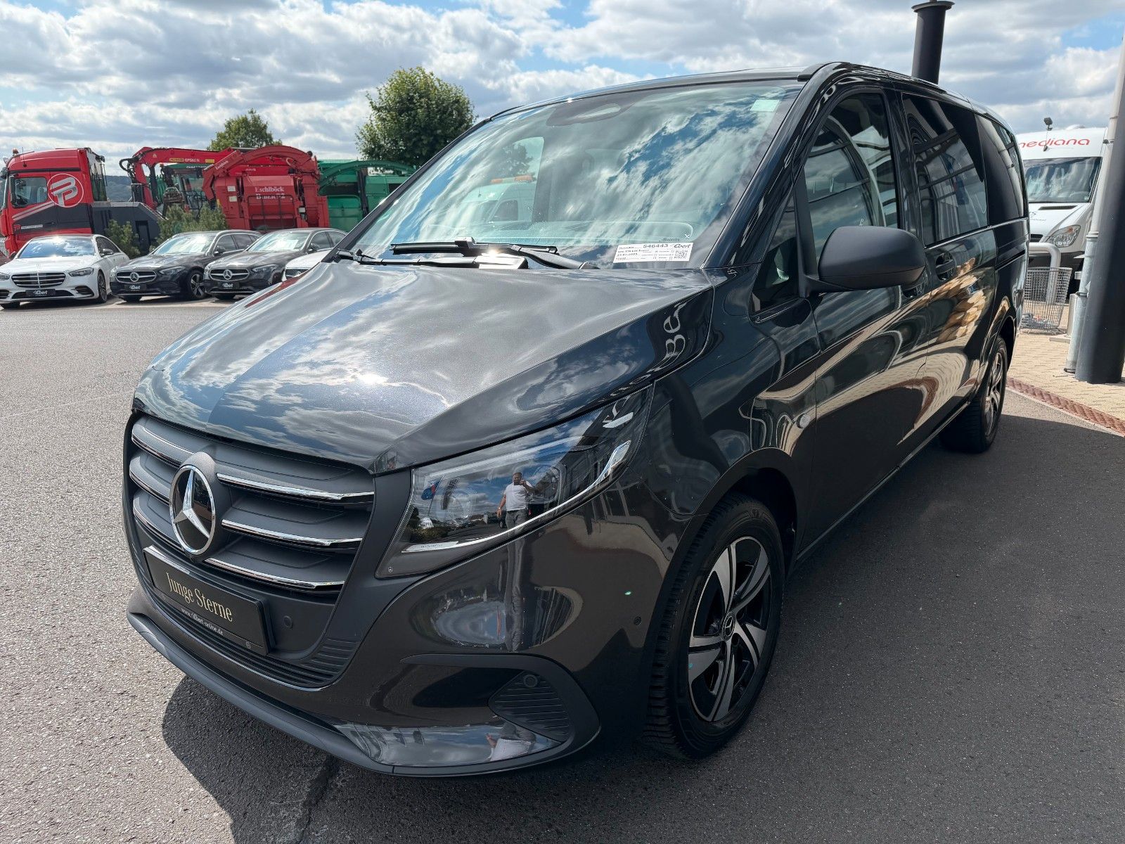 Fahrzeugabbildung Mercedes-Benz Vito 116 CDI 9G Tourer LED Kamera AHK2,5to