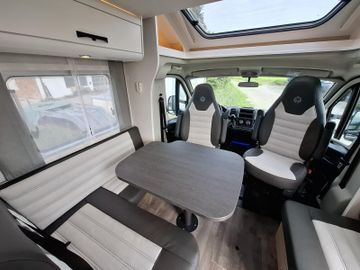 Sunlight Adventure T 68 8G Autom. Combi 6E TV-Paket