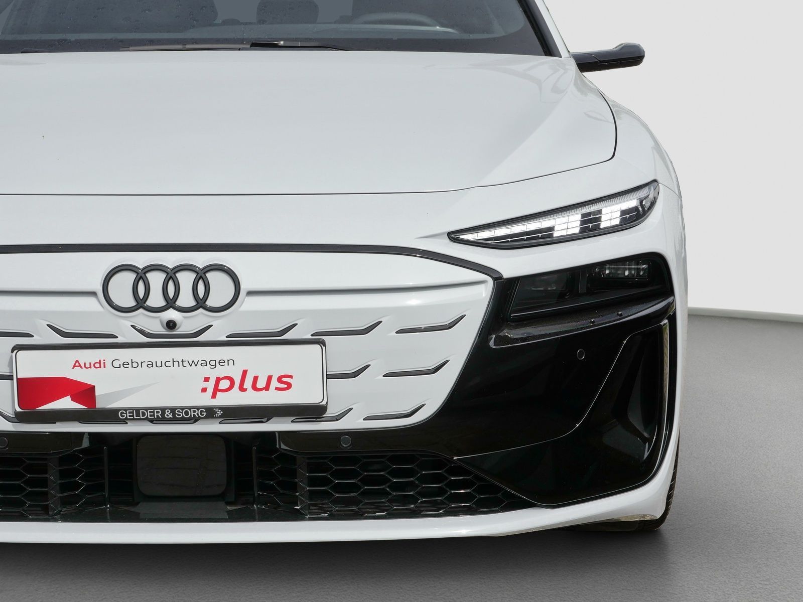 Audi S6 e-tron - Bild 13