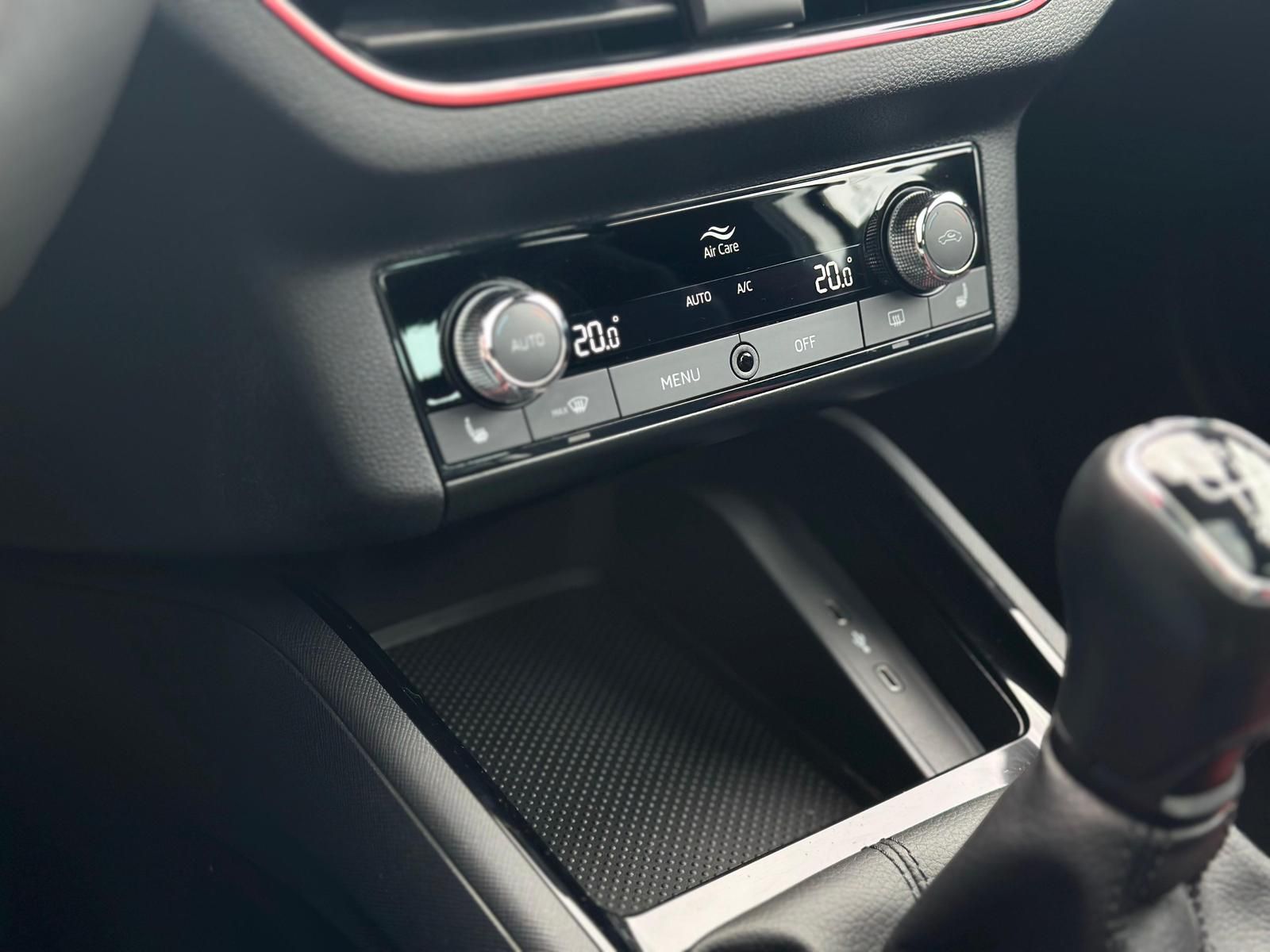 SKODA Scala 1.5TSI MONTE CARLO* LED#AHK#PANO#TEMPO#SHZ - Image 14