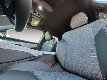 Peugeot 3008 Allure Hybrid 145 360° AHK SHZ NAVI CARPLAY
