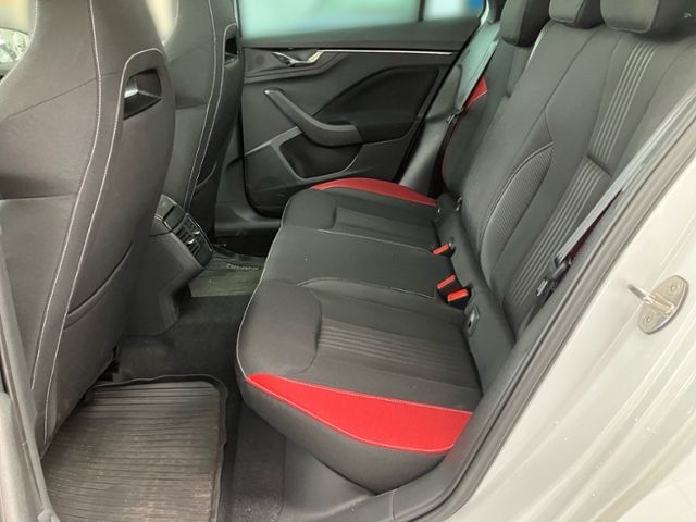 Fahrzeugabbildung SKODA Kamiq 1.5 TSI DSG Monte Carlo NAVI AHK KAMERA
