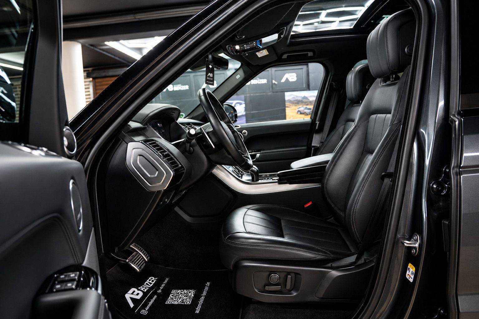 Fahrzeugabbildung Land Rover Range Rover Sport HSE Dynamic *Pano*HUD*Meridian