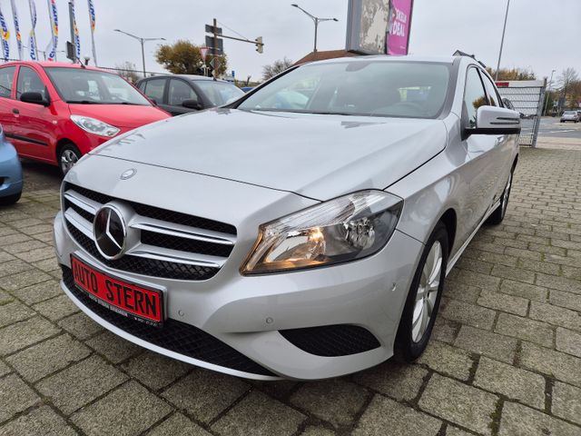 Mercedes-Benz A 180 Automatik 54000km Leder Navi SHZ PDC Tempo