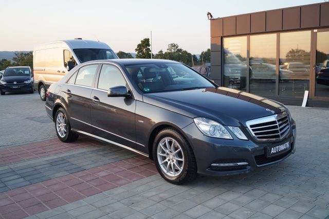 Mercedes-Benz E 300 CGI BlueEfficiency Avantgarde Bi-Xen Tempo