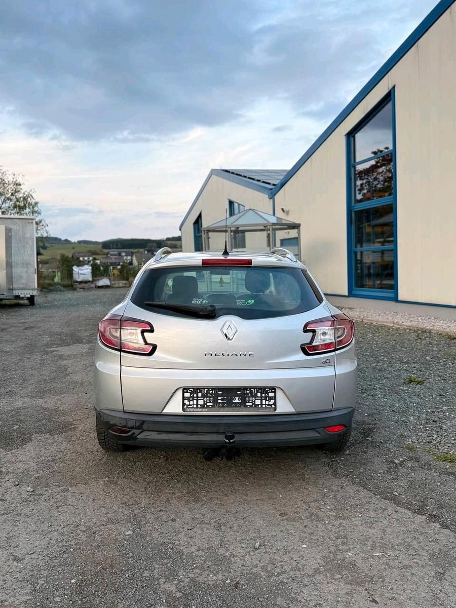 Renault Megane 2011 — photo 6